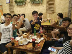 介休烧烤加盟,学烧烤技术,开烧烤店多少钱疯狂烤翅加盟